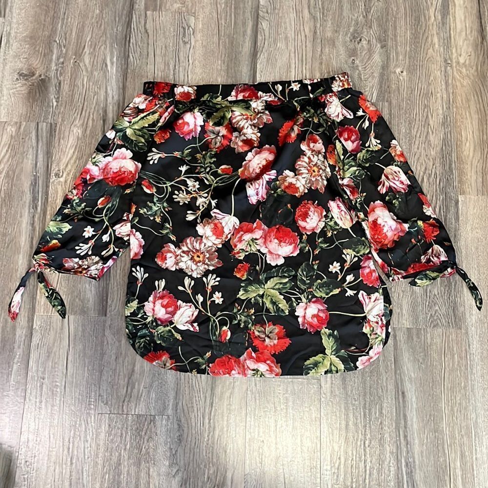 Casting LA Silky Floral Print‎ Off The Shoulder Top